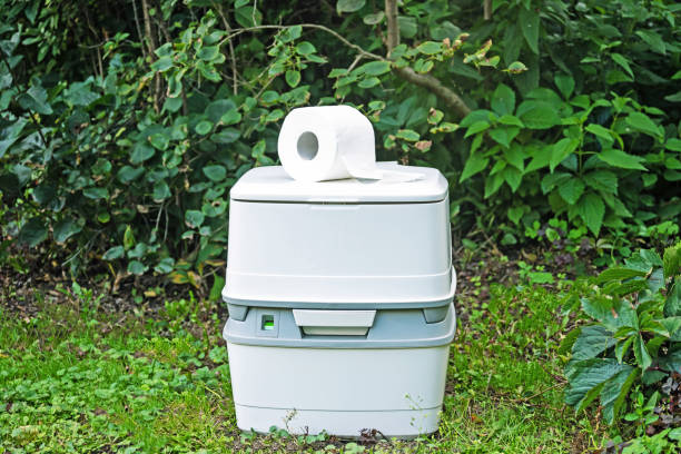Best Portable toilet rental cost  in Larned, KS