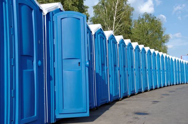 Best Temporary restroom rental  in Larned, KS